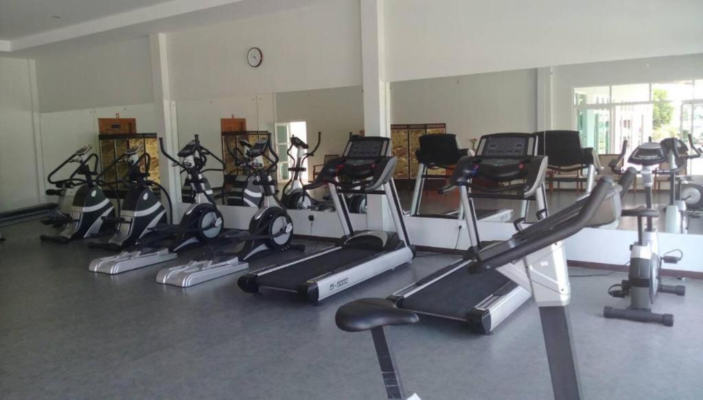 Myanmar Sport Hotel Янгон Экстерьер фото