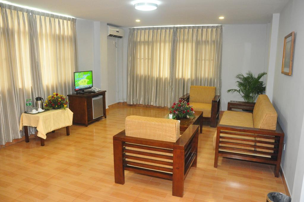 Myanmar Sport Hotel Янгон Экстерьер фото