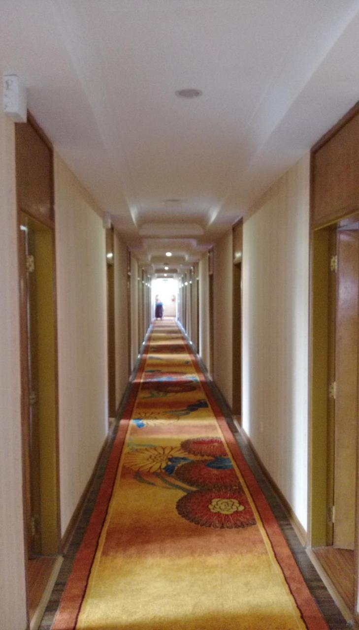 Myanmar Sport Hotel Янгон Экстерьер фото